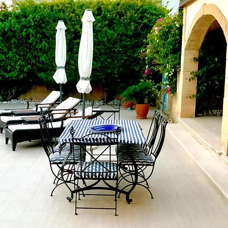 Casa Santos Kyrenia Villa Кирения Екстериор снимка