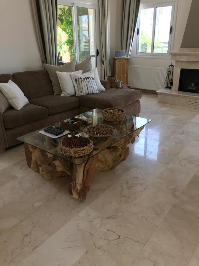 Casa Santos Kyrenia Villa Кирения Екстериор снимка