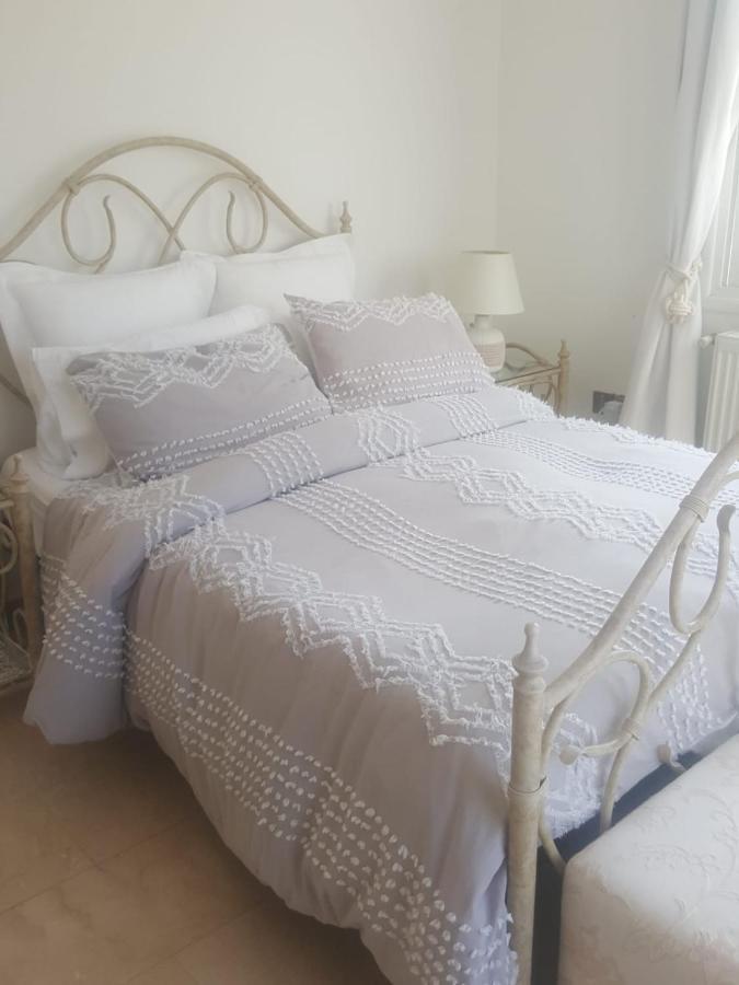 Casa Santos Kyrenia Villa Кирения Екстериор снимка