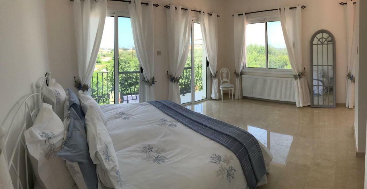 Casa Santos Kyrenia Villa Кирения Екстериор снимка